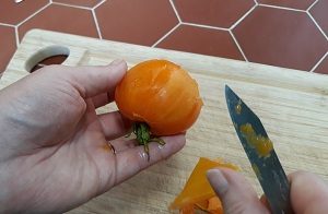éplucher les tomates 1